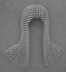 Coif de Malla Metálica de Acero Inoxidable Plateado, Forma Irregular, Estilo Antiguo, Armadura Usable, Arte Metálico Coleccionable - Product Image 3