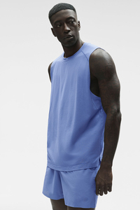 เสื้อกล้ามผู้ชายสีฟ้าอ่อน คอกลม สีพื้น ผ้าถักระบายอากาศ สวมใส่สบายๆ - Product Image 3