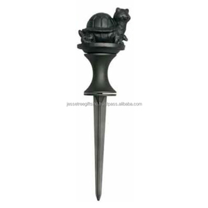 Guía de manguera de jardín con revestimiento de polvo gris Acabado de aluminio resistente Anticorrosión Spike Accesorios de jardín - Product Image 2