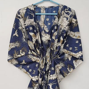 Robe Kaftan d'été sans manches en coton à imprimé floral tropical pour femme - Tenue décontractée de plage et de détente - Naaz Textile fabriqué au Rajasthan - Product Image 1