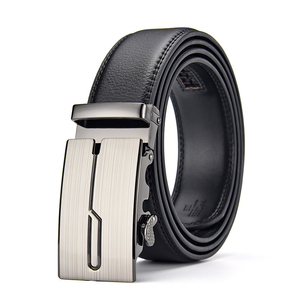 Cinturón Casual de Lujo para Perro de Cuero Vacuno, Hebilla de Acero Resistente y Ecológica, Diseño a Cuadros, Premium, Duradero, Ajustable, Precio al por Mayor - Product Image 4