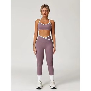 Latest Arrival Plus Size Reversible Solid Yoga Set Fitness Activewear Front Logo Breathable Seamless Spandex/Nylon Tracksuit Set - Product Image 2