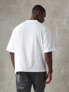 Camiseta para hombre con lavado ácido, tela de algodón suave y personalización completa a precio económico. - Product Image 3