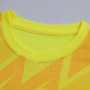 Uniforme de Fútbol Sublimado Transpirable a Precio Económico, 100% Poliéster, Personalizado, Nueva Llegada - Product Image 2