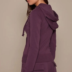 Nouvel Arrivage 2026 Ensemble Survêtement Court Décontracté pour Femme, Bordeaux, à Capuche, Manches Longues, 100% Coton Respirant, avec Pantalon Évasé et Sweat à Capuche - Product Image 2
