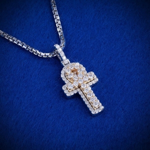 Pendentif Croix de Luxe Personnalisé en Moissanite VVS, Argent Sterling 925, Bijou Hip Hop Diamanté Effet Glacé, Cadeau Tendance - Product Image 2