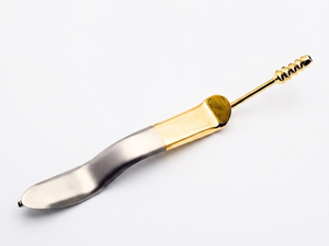 Retractor de Mejillas Minnesota con Succión, Instrumento Quirúrgico Dental Chapado en Oro - Product Image 1