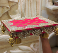 Objets de mariage et de Pooja en métal émaillé dur, peints à la main, de forme carrée, faits à la main, taille personnalisée, cadeau de pendaison de crémaillère