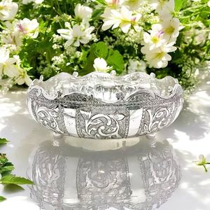 Cuenco decorativo de metal de lujo con grabado floral para centro de mesa de boda - Product Image 6