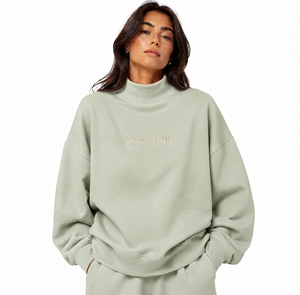 Sudadera Oversize Personalizada para Mujer con Cuello Alto, de Algodón Grueso y Felpa Premium, Ideal para Merchandising de Marca - Product Image 1