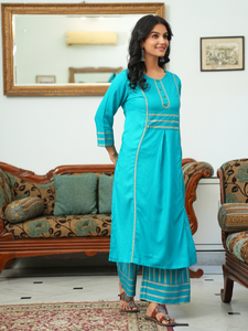 Ensemble Kurta et Palazzo Droit pour Femme en Rayonne Imprimée Or, Couleur Teal, Séchage Rapide, Idéal pour l'Été, Tenue Décontractée, Traditionnelle, Festive ou de Soirée - Product Image 3