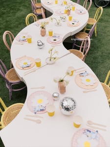 Chaises pour enfants en rotin faites à la main pour la location événementielle, les anniversaires, les mariages, les réceptions, les cabines photo et la décoration de lieux de fête - Product Image 2