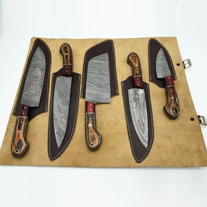 Couteau de cuisine et couteau d'extérieur faits à la main en acier Damas avec manche en bois - Product Image 2