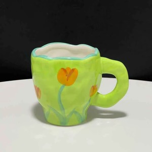 Jolie tasse à café en céramique avec de jolis nœuds colorés sur les poignées, parfaite pour les filles et les enfants. - Product Image 5