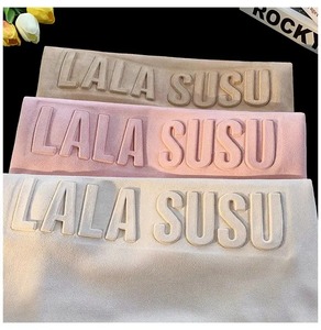 T-shirt surdimensionné en coton pour homme, personnalisé, de haute qualité, avec impression en relief, style streetwear, fabrication OEM, design de logo 3D en relief - Product Image 2