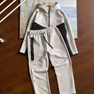 Conjunto Deportivo Informal Gris Jaspeado, Tejido, con Cremallera Completa, de Secado Rápido y con Capucha - Product Image 4