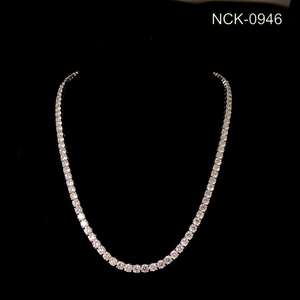 Collier en diamant en argent sterling 925, moissanite, coupe ronde, bijoux élégants, brillance intemporelle, accessoire de mode étincelant - Product Image 1