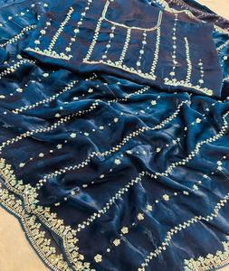 Sari indio de estilo moderno con tela satinada Fandy, diseño de bordado con lentejuelas y pedrería, con blusa para usar en bodas. - Product Image 1