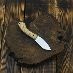 Cuchillo de Desollar de Acero de Diseño Único con Hoja Fija, Mango de Madera de Fresno, ODM OEM, Cuchillo Utilitario de Acero Integral para Bushcraft y Camping - Product Image 3