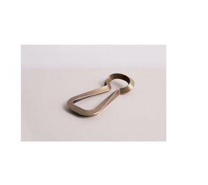 Abridor de Botellas de Metal en Tono Dorado de Lujo, Elegante Recuerdo para Fiestas, Eventos Corporativos y Reuniones Especiales - Product Image 1