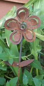 Modernos Estacas Decorativas de Metal con Forma de Libélula para Jardín, Esculturas Artísticas para Exteriores, Juego de Tres - Product Image 6