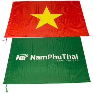 Drapeau rectangulaire en polyester noir pour équipe de combat MMA, impression numérique durable, mât en aluminium - Product Image 3