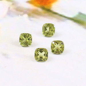 Peridoto Natural de 3x3 mm, Corte Cojín, Facetado, Calibrado, Gema Suelta, Calidad AAA, Hecho a Mano en India para la Fabricación de Joyas, Lote al por Mayor - Product Image 3