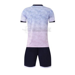 Uniforme de Fútbol de Diseño Personalizado, Calidad Premium, Venta Caliente, Precio Económico, Hecho en Pakistán - Product Image 2