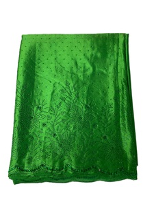 Tissu de Mariage Somalien Dirac Gougra en Satin 100% Soie Léger Tissé 60GSM Écologique Motif Floral Haute Qualité pour Literie - Product Image 4