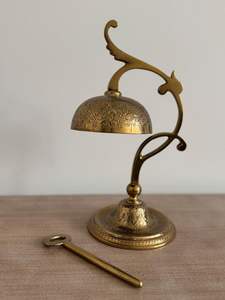 Campana de mesa de latón antiguo para recepción de hotel, campana de servicio con sonido fuerte y claro y diseño clásico vintage - Product Image 5