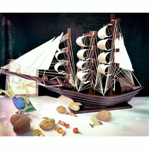 Modèle de bateau à voile en bois sculpté à la main, décoration nautique artisanale, modèle de bateau historique, cadeau, décoration pour la maison ou le bureau - Product Image 4