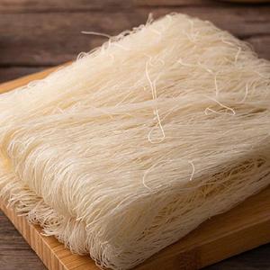 Vermicelles de riz séchées en gros, ingrédient largement utilisé pour la cuisine asiatique - Product Image 1
