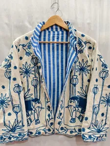 Veste en velours Suzani d'Ouzbékistan, brodée à la main, motif floral, style bohème, inspiration vintage, cadeau pour elle, polyester/coton, col cranté - Product Image 4