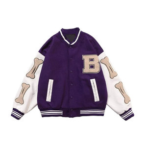 Chaqueta Letterman de patchwork inspirada en la moda urbana con detalles distintivos, chaqueta de invierno para un estilo moderno. - Product Image 1