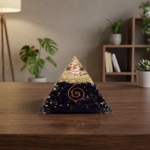 Pirámide de orgón de turmalina negra hecha a mano con incrustaciones de cristal y alambre de cobre para decoración del hogar - Product Image 4