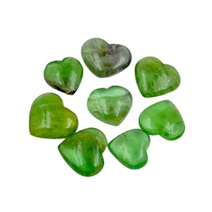 Cristal de Fluorita Verde Natural Chakralume, Piedra Curativa Pulida, Gema Grabada en Forma de Corazón, Reiki, Meditación, Sanación Energética - Product Image 1