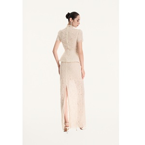 Produits prêts à être expédiés : Blouses pour femmes LIZZIE LACE PEPLUM TOP, hauts à superposition de dentelle brodée, chemises pour femmes pour la vie quotidienne, toutes saisons. - Product Image 2