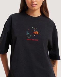 Camiseta Blanca Extra Grande de Algodón para Hombre con Estampado de Mapache con Gorro de Fiesta, Cuello Redondo, Manga Corta, Corte Jersey, Estilo Casual - Product Image 3