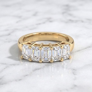 Anillo de Diamantes con Cinco Piedras de Corte Esmeralda Cultivadas en Laboratorio, Banda de Eternidad Chapada en Oro para Mujer, Joyería de Compromiso y Boda - Product Image 2