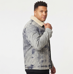 Chaqueta vaquera desgastada para hombre con cuello de piel, botones frontales, estilo casual de invierno, ajuste holgado, cortavientos, transpirable, ecológica, tipo abrigo vaquero con bolsillos en el pecho. - Product Image 2