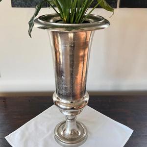 Jarrón de pedestal plateado para flores, suministros para gestión de eventos, jarrones altos ecológicos para montaje en suelo, ideas de decoración moderna. - Product Image 1