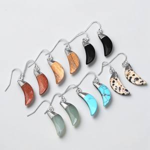 Pendientes Colgantes de Aventurina Verde en Forma de Media Luna, Plata de Ley Bañada en Oro, Hechos a Mano con Moissanita Facetada, Étnicos, Certificados - Product Image 2