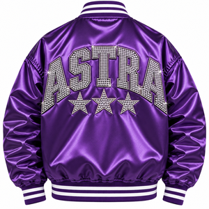 Chaqueta Varsity Astra Morada para Hombre, con Logotipo de Letras en Lentejuelas, Cierre de Botones Cubiertos, Cuello Alto Transpirable, Estilo Preppy, Corte Regular - Product Image 3