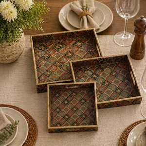 Ensemble de 3 plateaux de rangement rectangulaires en MDF laqué Meena, résistants au lave-vaisselle, faciles à nettoyer, design moderne pour la table - Product Image 1