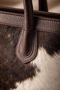 Bolso tote de cuero con pelo auténtico hecho a mano, bolso de hombro de cuero genuino, bolso de viaje vintage de gran capacidad - Product Image 4