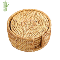 Sous-verres classiques faits à la main en rotin naturel, dessous de plat ronds isolants avec accessoires de cuisine pour la décoration intérieure Vietnam