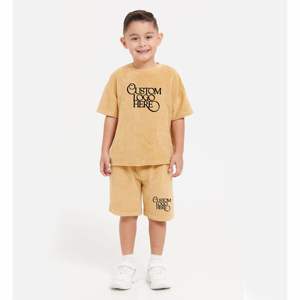 Nouvelle Collection 2026 : Ensemble T-shirt et Short Garçon Imprimé Carreaux Tendance – Vêtements d'Été Populaires pour Enfants - Product Image 1