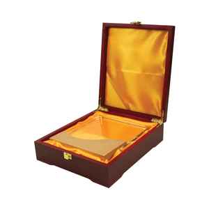 Récompenses en cristal carré pour objets de collection culturels et bijoux, avec base en bois élégante - Product Image 5