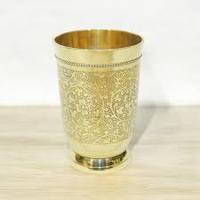 Verre à boire en laiton pur, élégant, à motif floral classique en relief, lavable au lave-vaisselle, unisexe, fait main, pour la décoration de la maison