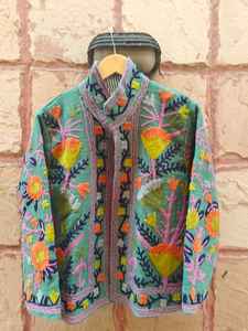 Chaqueta de terciopelo con bordado floral hecho a mano, hermosa chaqueta tipo sarong, ideal para fiestas/bodas, con hermosas decoraciones. - Product Image 2